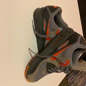 Cute nike air maxes.